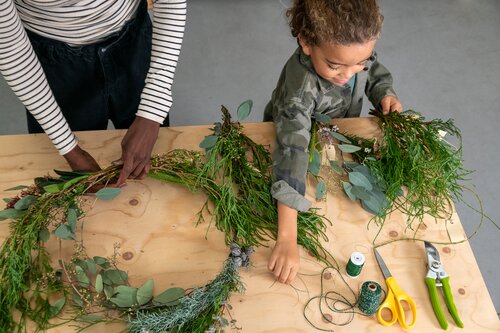 Kerstkrans maken - Groen van bij ons